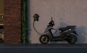 Ather 450X charging side profile
