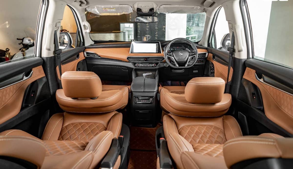 The First Full Sized 6/7 Seater SUV To Get Level 1 ADAS MG Gloster