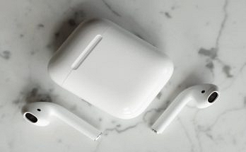 Apple AirPods