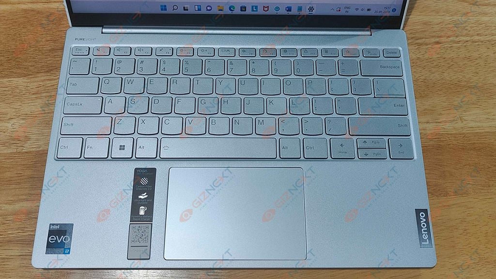 Lenovo Yoga Slim 7 Carbon Keyboard