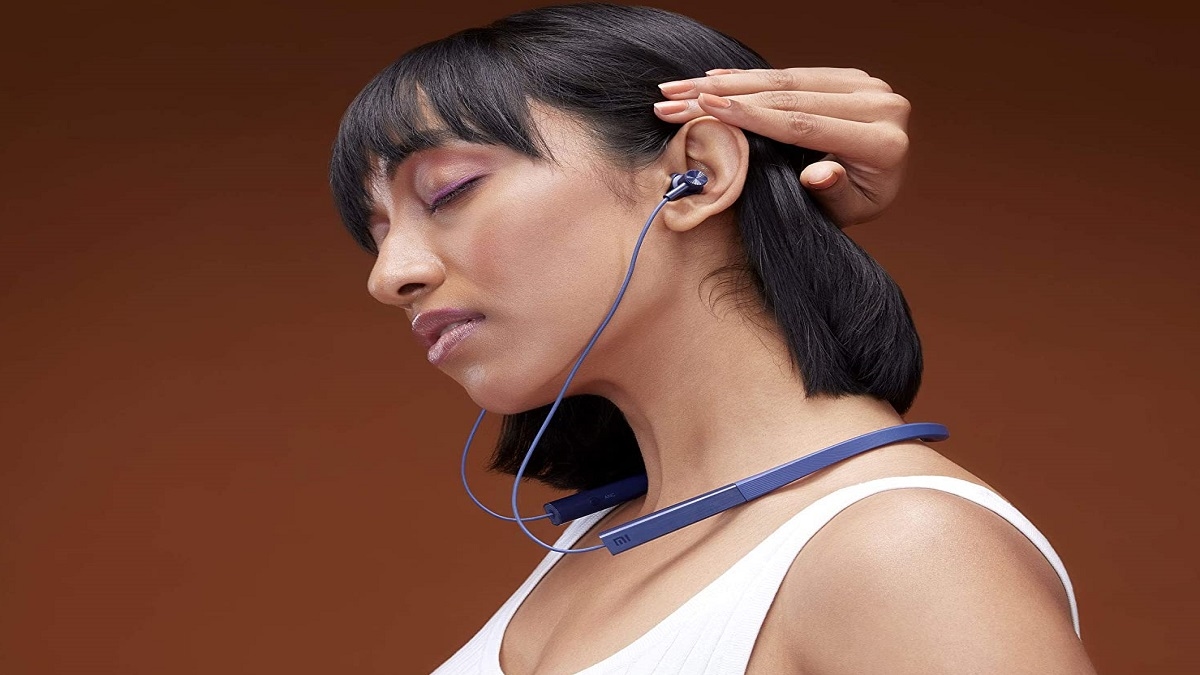 Here Are The Best Neckband Earphones Under Rs. 2,000