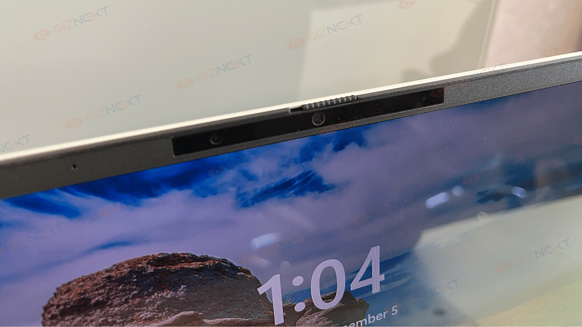 Asus Vivobook S15 Cam