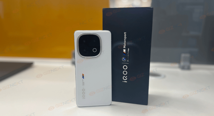 iQOO 13 12GB/256GB ホワイト BMW Motorsport Vivo iQOO 13 BMW M Motorsport Edition (China ROM