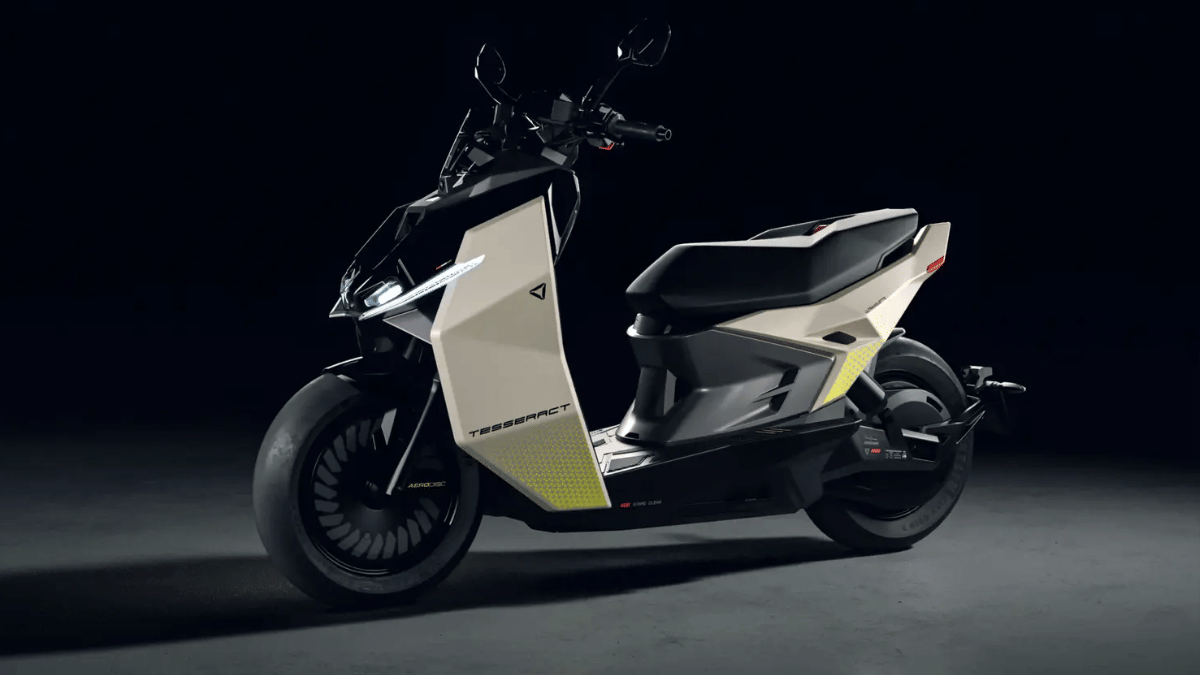 ultraviolette tesseract